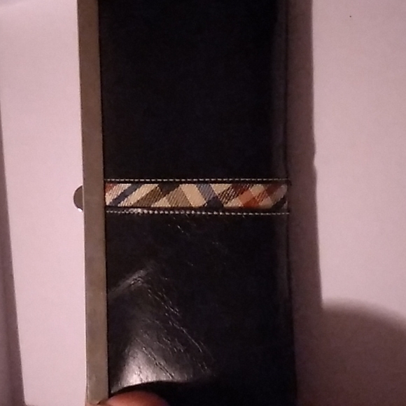 Genuine Leather wallet in black - Picture 3 of 6